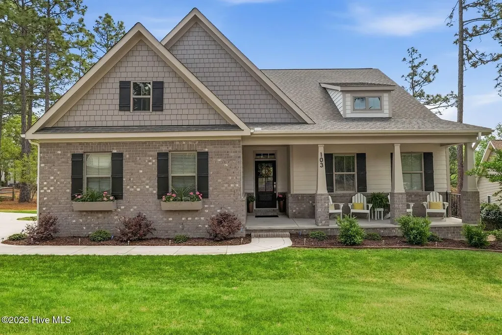 103 Rector Drive West End NC 27376