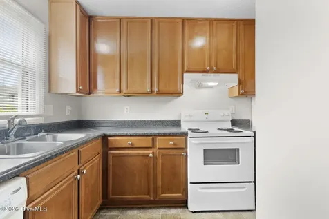 422 Kirkcaldy Court Fayetteville NC 28314