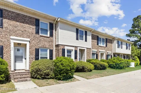 422 Kirkcaldy Court Fayetteville NC 28314