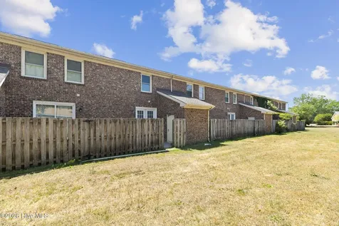 422 Kirkcaldy Court Fayetteville NC 28314