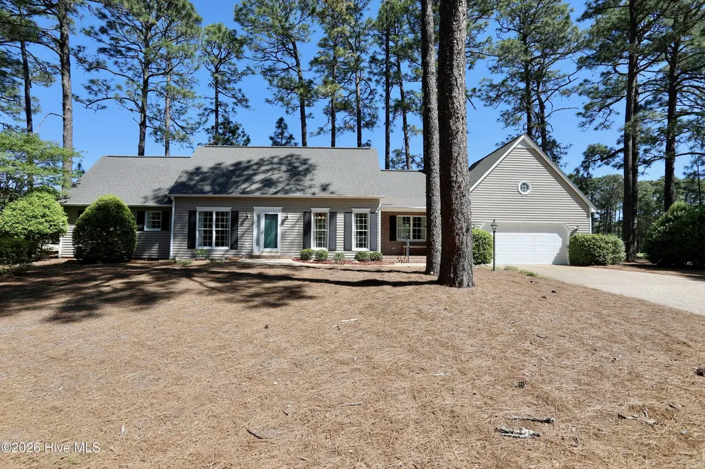 20 Baltusrol Lane Pinehurst NC 28374