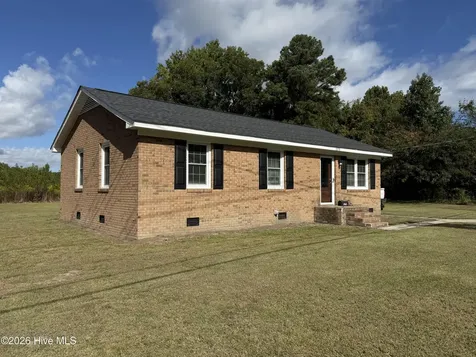 1370 B's Barbeque Road Greenville NC 27834