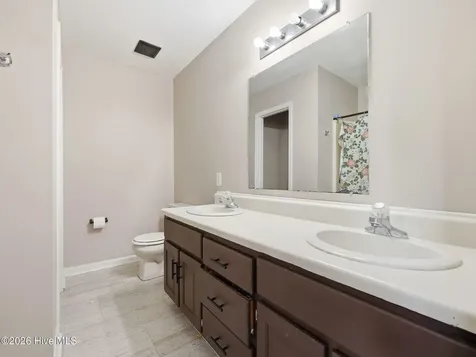 103 Granite Court Jacksonville NC 28540