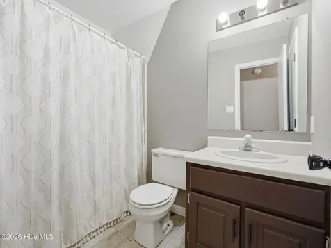 103 Granite Court Jacksonville NC 28540