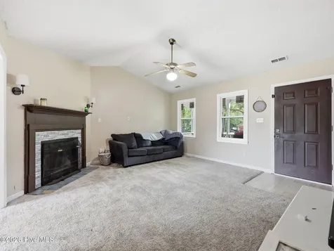 103 Granite Court Jacksonville NC 28540