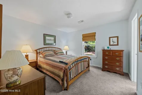 1311 Pelican Drive New Bern NC 28560