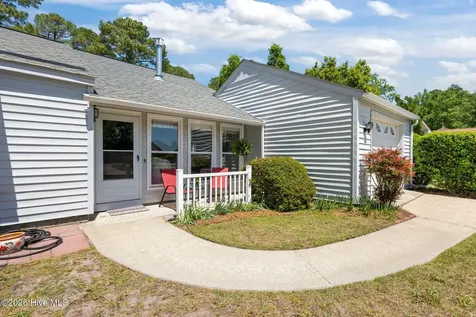 1311 Pelican Drive New Bern NC 28560