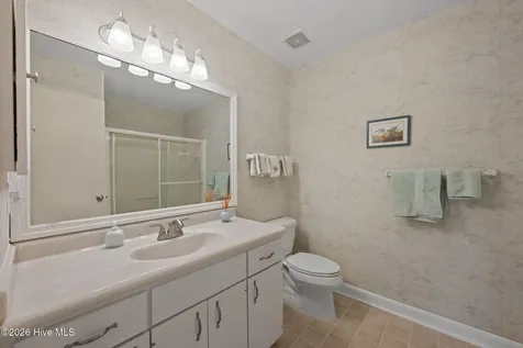 1311 Pelican Drive New Bern NC 28560