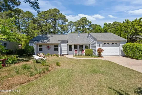 1311 Pelican Drive New Bern NC 28560
