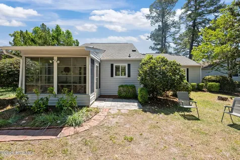 1311 Pelican Drive New Bern NC 28560
