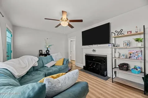 607 Watson Avenue New Bern NC 28560