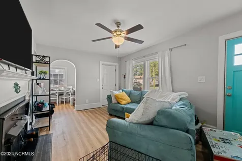 607 Watson Avenue New Bern NC 28560