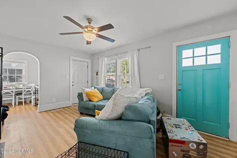 607 Watson Avenue New Bern NC 28560