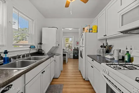 607 Watson Avenue New Bern NC 28560