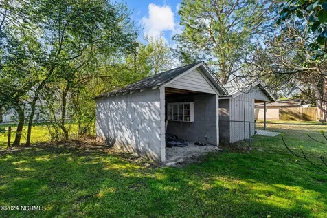 607 Watson Avenue New Bern NC 28560