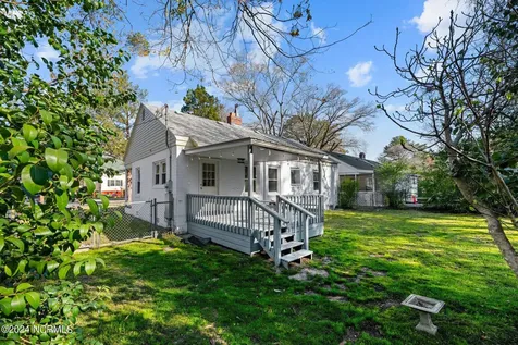 607 Watson Avenue New Bern NC 28560