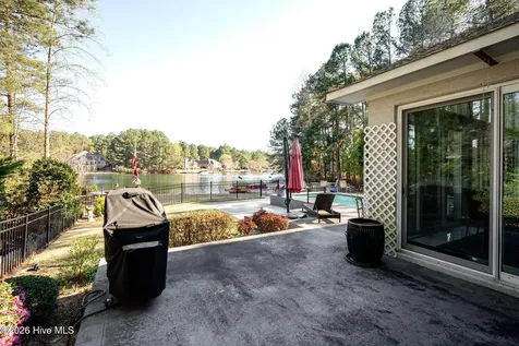 111 Vanore Road West End NC 27376