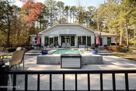 111 Vanore Road West End NC 27376