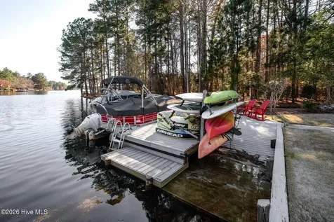 111 Vanore Road West End NC 27376