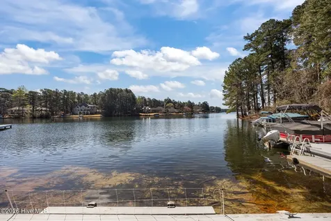 111 Vanore Road West End NC 27376