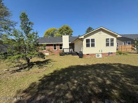 162 E Twelve Oaks Road Raeford NC 28376