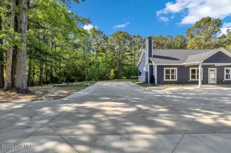 159 Big Macedonia Road NW Supply NC 28462