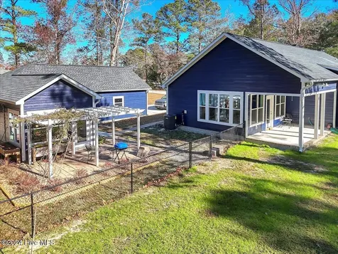 159 Big Macedonia Road NW Supply NC 28462