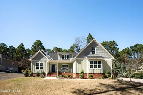 110 Vanore Road West End NC 27376