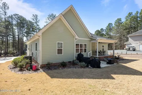 110 Vanore Road West End NC 27376