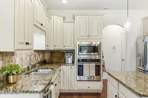 74 Aster Place Hampstead NC 28443
