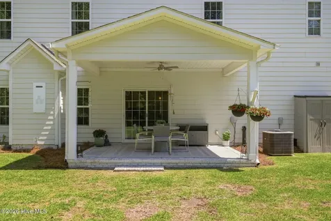 74 Aster Place Hampstead NC 28443