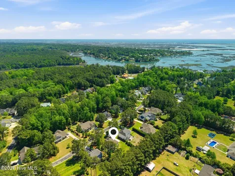74 Aster Place Hampstead NC 28443