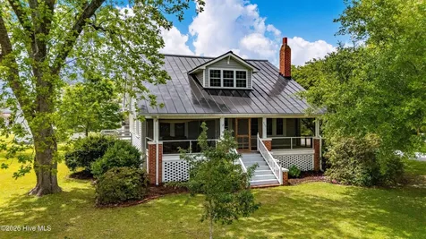205 High Street Oriental NC 28571