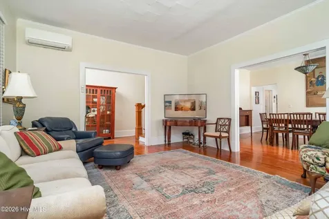 205 High Street Oriental NC 28571