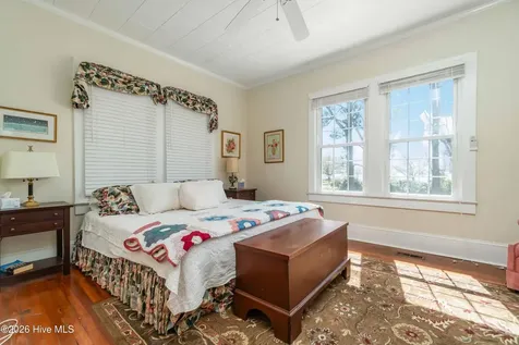 205 High Street Oriental NC 28571