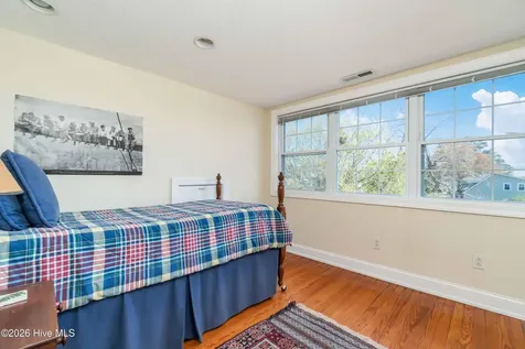 205 High Street Oriental NC 28571