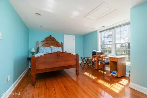 205 High Street Oriental NC 28571