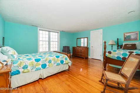 205 High Street Oriental NC 28571