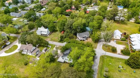 205 High Street Oriental NC 28571