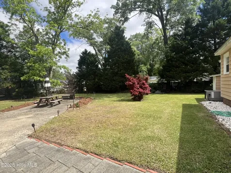 310 S Howard Circle Tarboro NC 27886