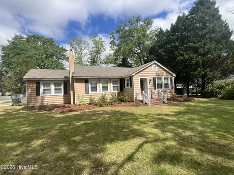 310 S Howard Circle Tarboro NC 27886