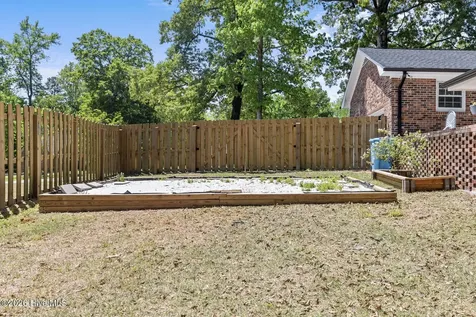 100 Deerfield Road Jacksonville NC 28540