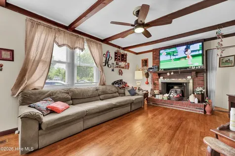 107 Long Leaf Drive Wilmington NC 28401