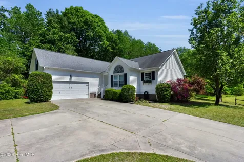 107 Sandpiper Court New Bern NC 28562