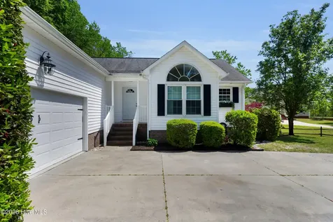 107 Sandpiper Court New Bern NC 28562