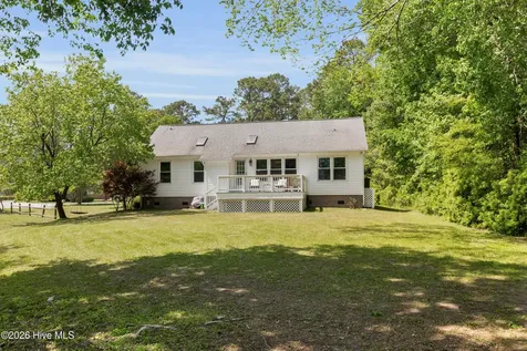 107 Sandpiper Court New Bern NC 28562