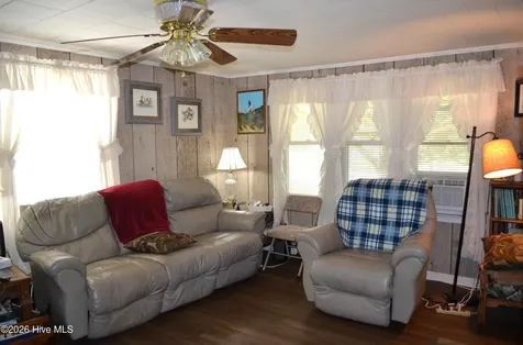 158 Otway Farm Road Beaufort NC 28516