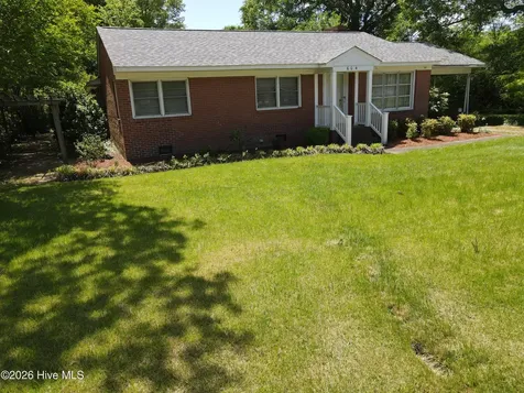 604 W Woodland Avenue Woodland NC 27897