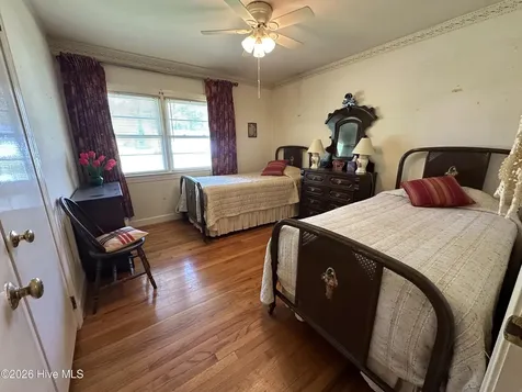 604 W Woodland Avenue Woodland NC 27897