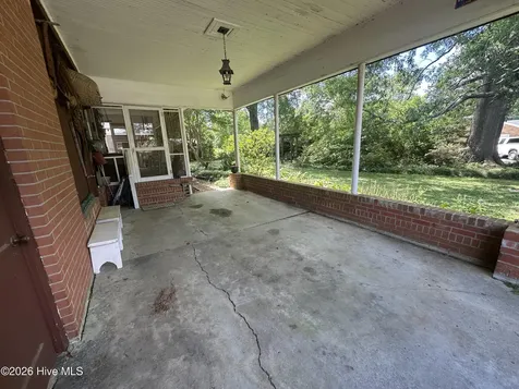 604 W Woodland Avenue Woodland NC 27897